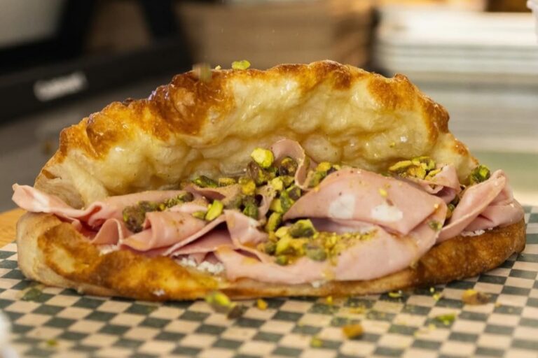 Fancys Deli Mortazza Especial cropped 768x512